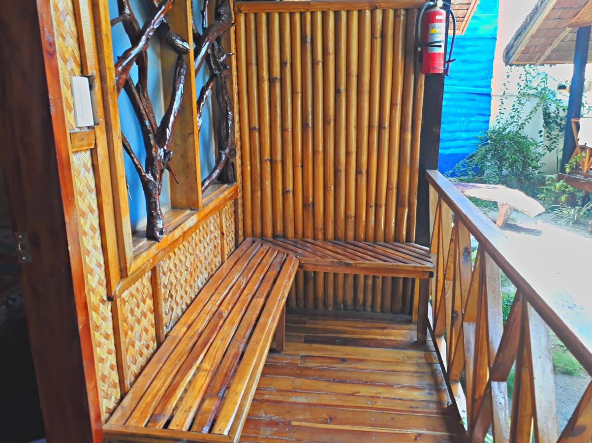 Castaway Native Huts Daire San Vicente  Dış mekan fotoğraf